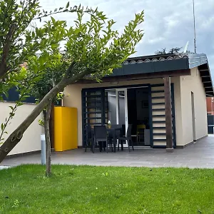 https://villino-ancillotto-with-garden-and-parking-motorcycle-space.it-romehotels.com